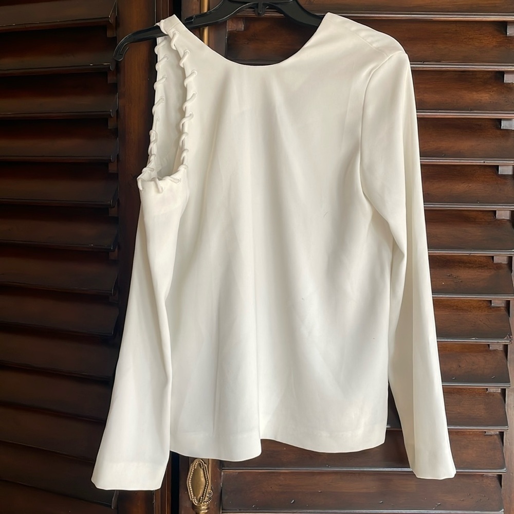 IRO Size 36 Blouse Ivory One Shoulder Revolve Cutout Top EUC - Picture 3 of 7